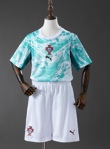 Equipamento Criança Portugal Alternativo 2026
